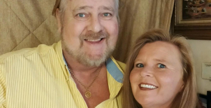 Alabama MENTOR foster parents Milton and Cindy take selfie and celebrate family